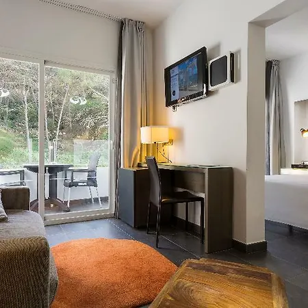 Hotel Palladium Cala Llonga - Adults Only