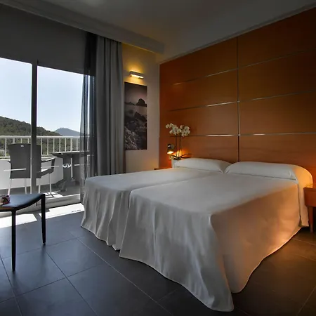 Palladium Cala Llonga - Adults Only Hotel